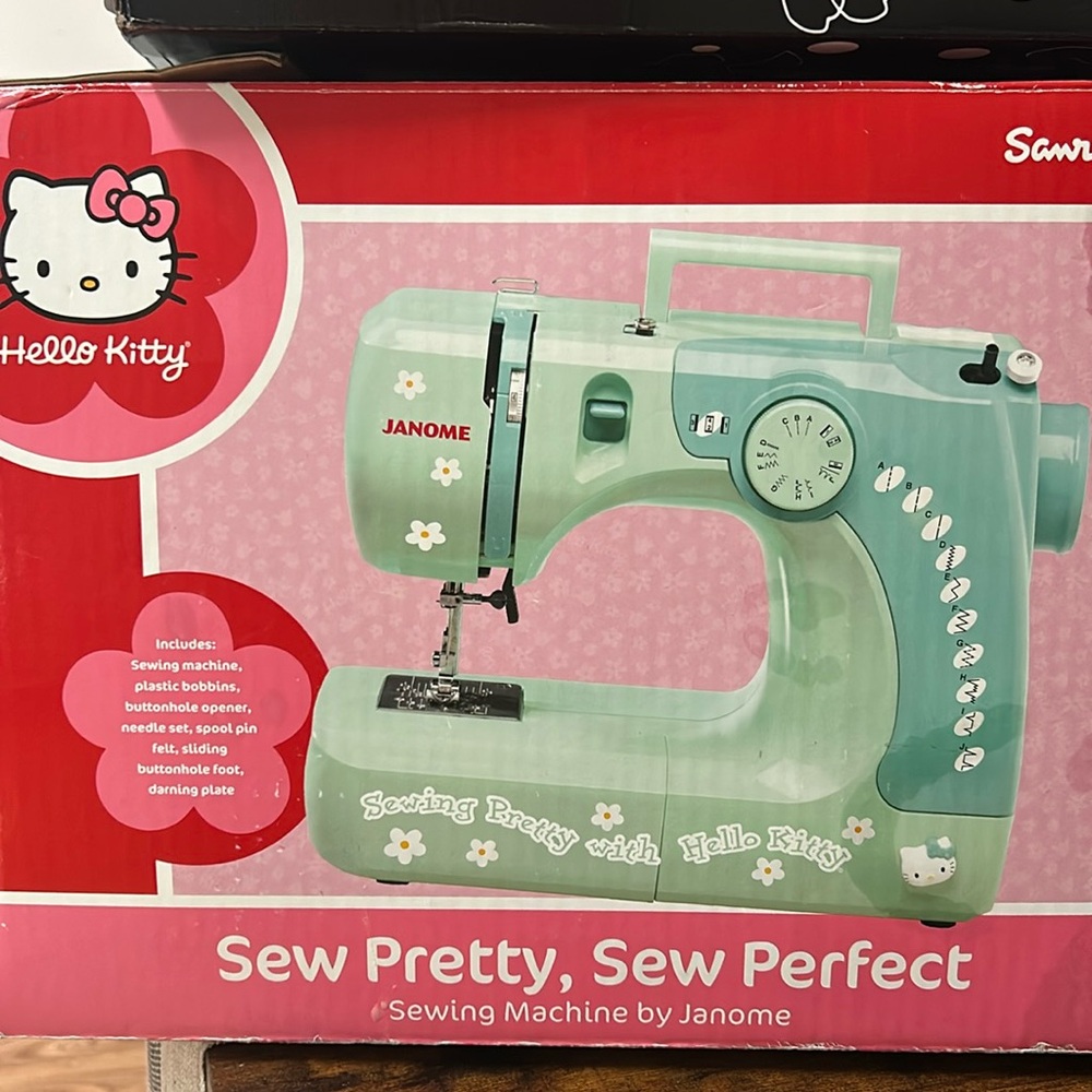 Hello Kitty Green Sewing Machine